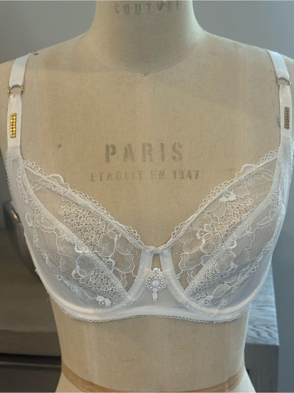 Wacoal White Sheer Floral Lace Underwire Bra